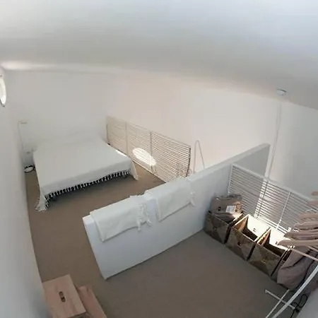 Casottino Presso Residenza Rosso Di Sera בית נופש